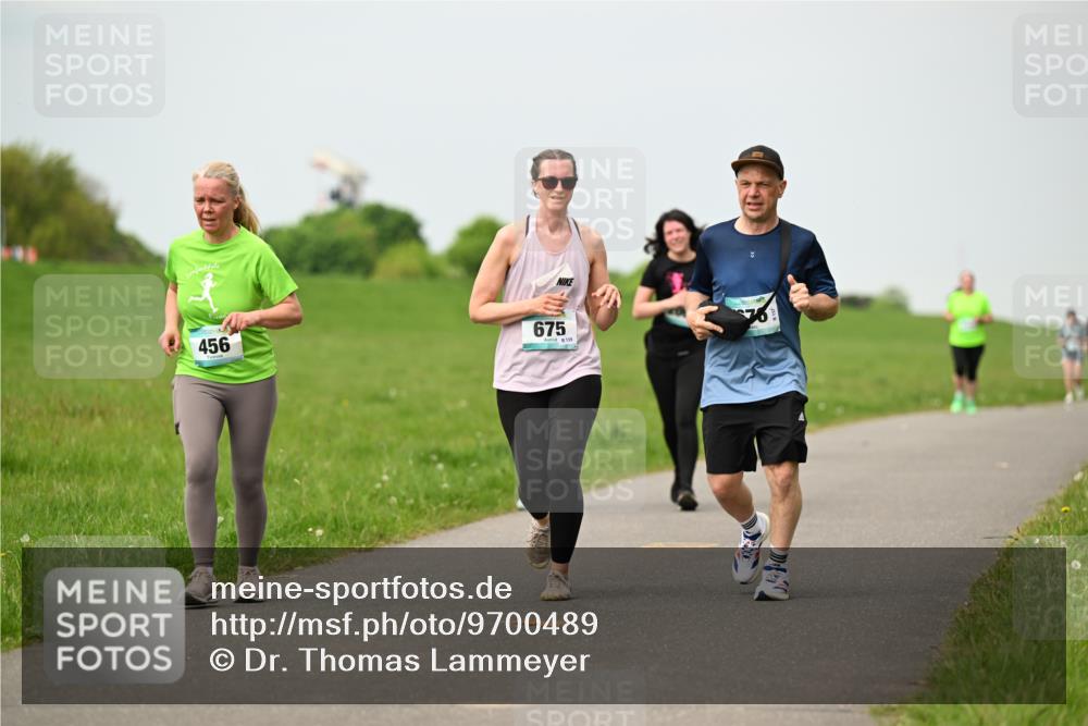 10.05.2026 - 8. Wedeler Halbmarathon Dr. Thomas Lammeyer http://msf.ph/oto/9700489 10.05.2026 11:39:47 Laufen 456, 675, 135 meine-sportfotos.de