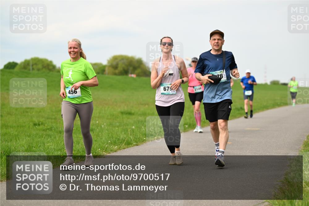 10.05.2026 - 8. Wedeler Halbmarathon Dr. Thomas Lammeyer http://msf.ph/oto/9700517 10.05.2026 11:39:49 Laufen 456, 675, 135, 2109 meine-sportfotos.de