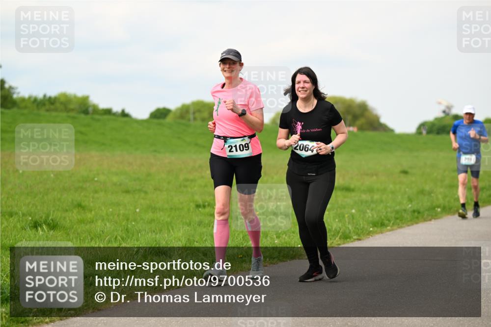 10.05.2026 - 8. Wedeler Halbmarathon Dr. Thomas Lammeyer http://msf.ph/oto/9700536 10.05.2026 11:39:54 Laufen 2109, 2064, 201 meine-sportfotos.de