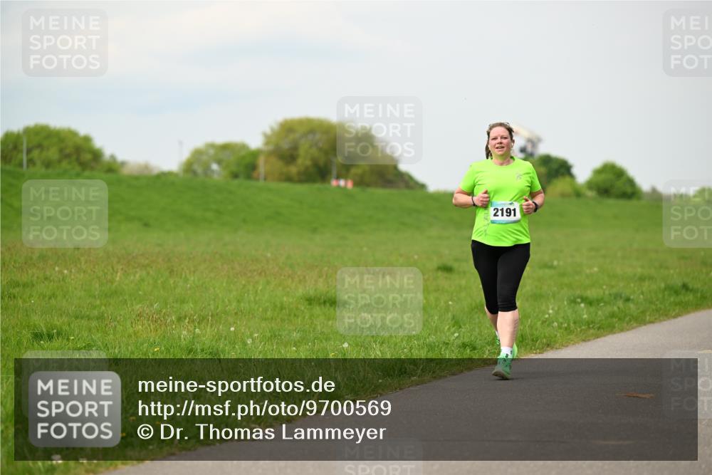 10.05.2026 - 8. Wedeler Halbmarathon Dr. Thomas Lammeyer http://msf.ph/oto/9700569 10.05.2026 11:40:02 Laufen 2191 meine-sportfotos.de