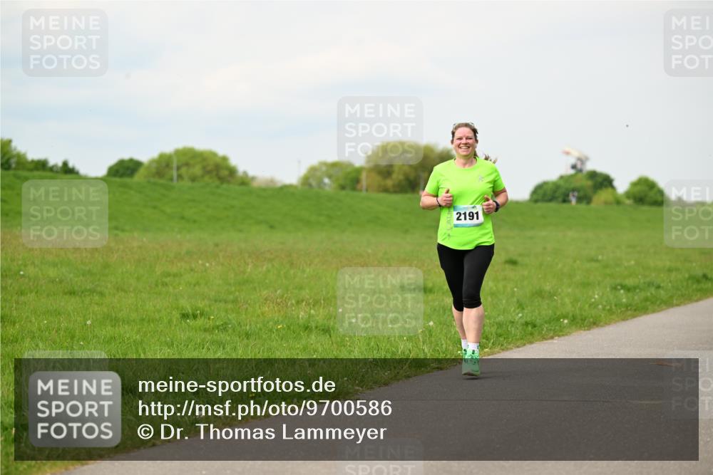 10.05.2026 - 8. Wedeler Halbmarathon Dr. Thomas Lammeyer http://msf.ph/oto/9700586 10.05.2026 11:40:03 Laufen 2191 meine-sportfotos.de