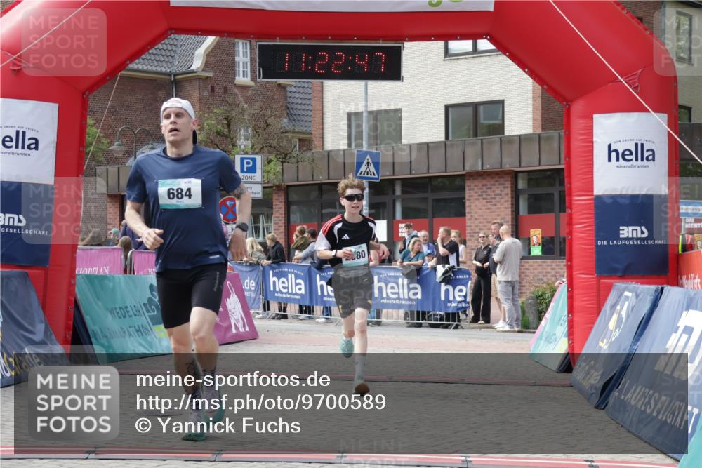 10.05.2026 - 8. Wedeler Halbmarathon Yannick Fuchs http://msf.ph/oto/9700589 10.05.2026 11:22:45 Ziel 684, 2080 meine-sportfotos.de