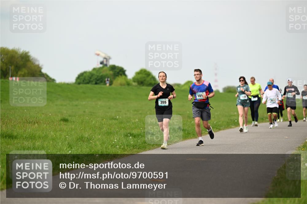 10.05.2026 - 8. Wedeler Halbmarathon Dr. Thomas Lammeyer http://msf.ph/oto/9700591 10.05.2026 11:40:06 Laufen 101, 355, 739 meine-sportfotos.de