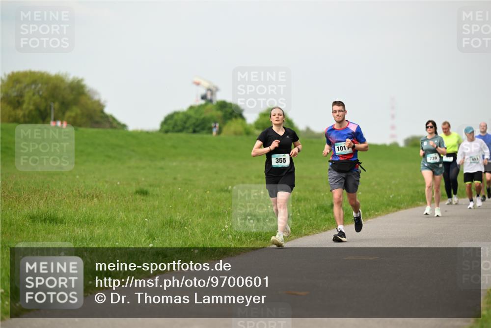 10.05.2026 - 8. Wedeler Halbmarathon Dr. Thomas Lammeyer http://msf.ph/oto/9700601 10.05.2026 11:40:07 Laufen 101, 355, 739, 653 meine-sportfotos.de