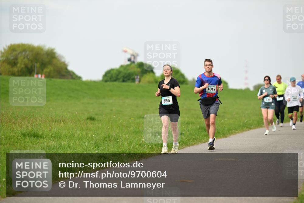10.05.2026 - 8. Wedeler Halbmarathon Dr. Thomas Lammeyer http://msf.ph/oto/9700604 10.05.2026 11:40:07 Laufen 355, 1017, 739 meine-sportfotos.de
