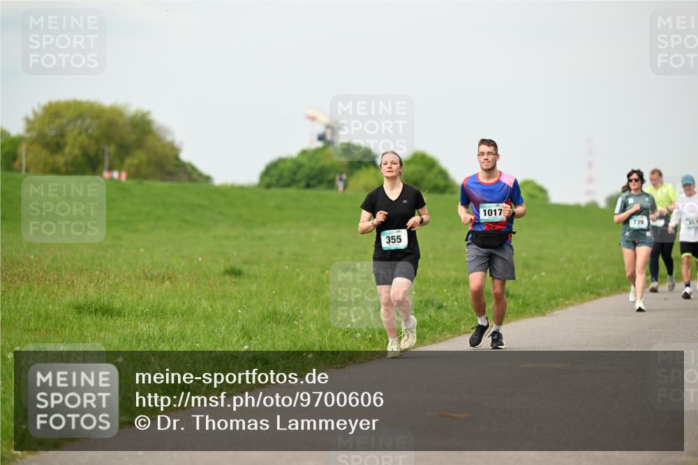 10.05.2026 - 8. Wedeler Halbmarathon Dr. Thomas Lammeyer http://msf.ph/oto/9700606 10.05.2026 11:40:07 Laufen 355, 1017, 739, 653 meine-sportfotos.de