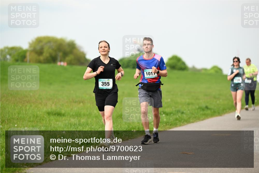 10.05.2026 - 8. Wedeler Halbmarathon Dr. Thomas Lammeyer http://msf.ph/oto/9700623 10.05.2026 11:40:09 Laufen 355, 1017 meine-sportfotos.de