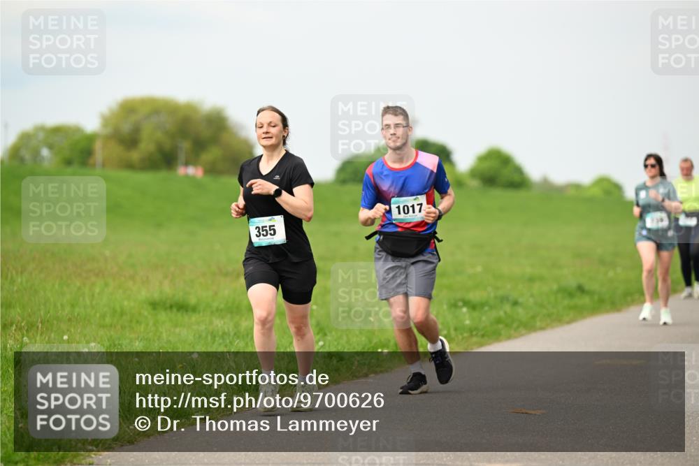 10.05.2026 - 8. Wedeler Halbmarathon Dr. Thomas Lammeyer http://msf.ph/oto/9700626 10.05.2026 11:40:10 Laufen 355, 1017 meine-sportfotos.de