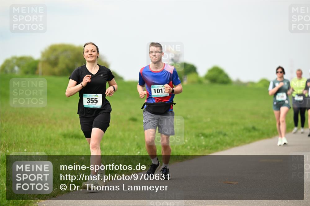 10.05.2026 - 8. Wedeler Halbmarathon Dr. Thomas Lammeyer http://msf.ph/oto/9700631 10.05.2026 11:40:10 Laufen 355, 1012 meine-sportfotos.de