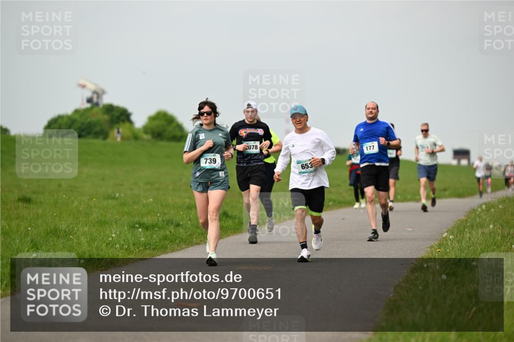 10.05.2026 - 8. Wedeler Halbmarathon Dr. Thomas Lammeyer http://msf.ph/oto/9700651 10.05.2026 11:40:12 Laufen 739, 078, 653, 177 meine-sportfotos.de