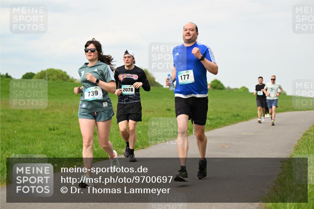 10.05.2026 - 8. Wedeler Halbmarathon Dr. Thomas Lammeyer http://msf.ph/oto/9700697 10.05.2026 11:40:18 Laufen 739, 2078, 177 meine-sportfotos.de
