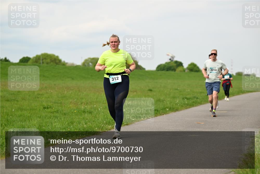 10.05.2026 - 8. Wedeler Halbmarathon Dr. Thomas Lammeyer http://msf.ph/oto/9700730 10.05.2026 11:40:21 Laufen 312, 2218 meine-sportfotos.de