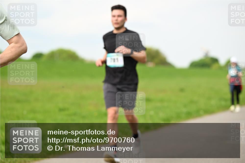 10.05.2026 - 8. Wedeler Halbmarathon Dr. Thomas Lammeyer http://msf.ph/oto/9700760 10.05.2026 11:40:26 Laufen  meine-sportfotos.de