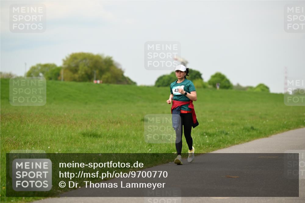 10.05.2026 - 8. Wedeler Halbmarathon Dr. Thomas Lammeyer http://msf.ph/oto/9700770 10.05.2026 11:40:28 Laufen  meine-sportfotos.de