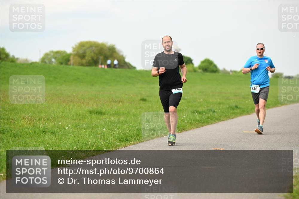 10.05.2026 - 8. Wedeler Halbmarathon Dr. Thomas Lammeyer http://msf.ph/oto/9700864 10.05.2026 11:40:51 Laufen 736 meine-sportfotos.de