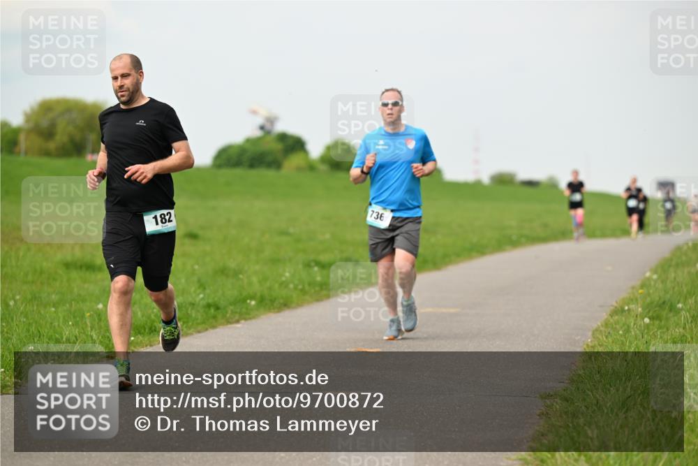 10.05.2026 - 8. Wedeler Halbmarathon Dr. Thomas Lammeyer http://msf.ph/oto/9700872 10.05.2026 11:40:53 Laufen 736, 182 meine-sportfotos.de
