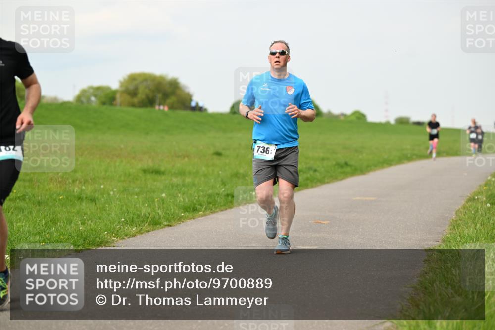10.05.2026 - 8. Wedeler Halbmarathon Dr. Thomas Lammeyer http://msf.ph/oto/9700889 10.05.2026 11:40:54 Laufen 736 meine-sportfotos.de