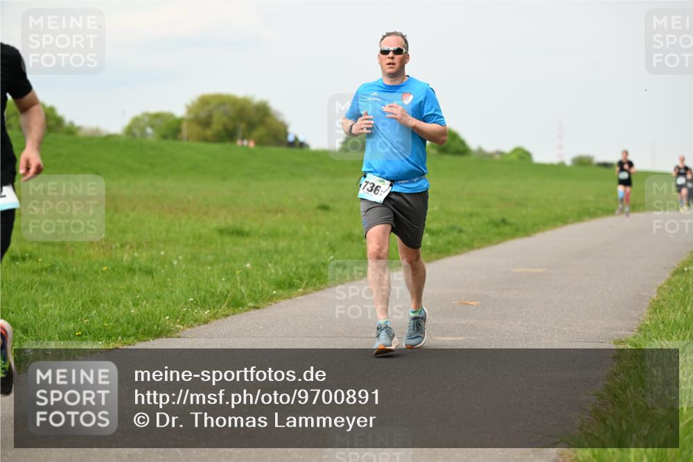 10.05.2026 - 8. Wedeler Halbmarathon Dr. Thomas Lammeyer http://msf.ph/oto/9700891 10.05.2026 11:40:54 Laufen 136 meine-sportfotos.de
