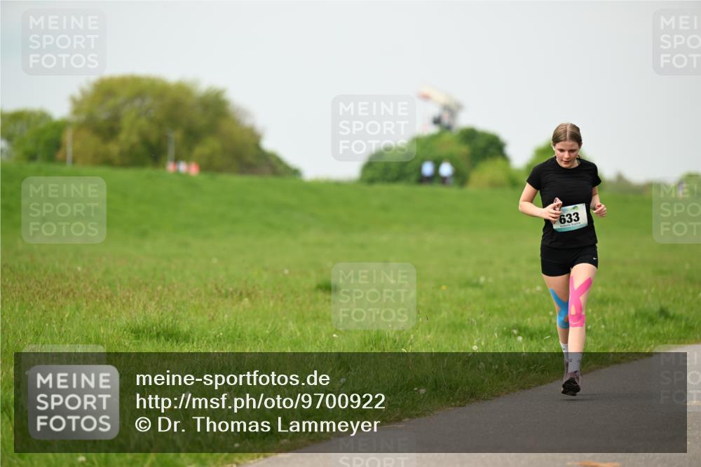 10.05.2026 - 8. Wedeler Halbmarathon Dr. Thomas Lammeyer http://msf.ph/oto/9700922 10.05.2026 11:41:04 Laufen 633 meine-sportfotos.de