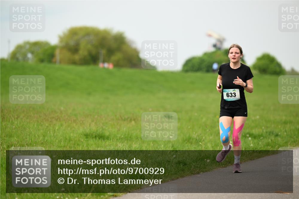10.05.2026 - 8. Wedeler Halbmarathon Dr. Thomas Lammeyer http://msf.ph/oto/9700929 10.05.2026 11:41:05 Laufen 633 meine-sportfotos.de