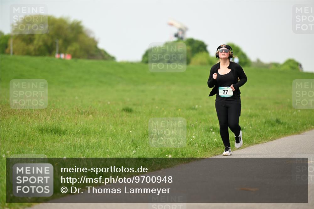 10.05.2026 - 8. Wedeler Halbmarathon Dr. Thomas Lammeyer http://msf.ph/oto/9700948 10.05.2026 11:41:15 Laufen  meine-sportfotos.de