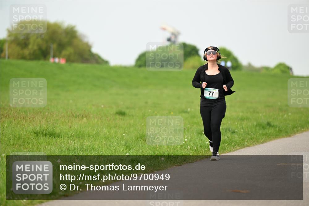 10.05.2026 - 8. Wedeler Halbmarathon Dr. Thomas Lammeyer http://msf.ph/oto/9700949 10.05.2026 11:41:15 Laufen  meine-sportfotos.de