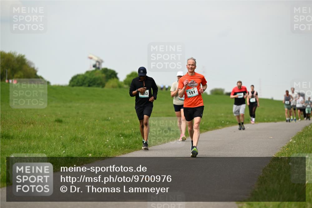 10.05.2026 - 8. Wedeler Halbmarathon Dr. Thomas Lammeyer http://msf.ph/oto/9700976 10.05.2026 11:41:25 Laufen 1013, 151 meine-sportfotos.de