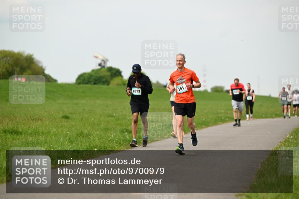10.05.2026 - 8. Wedeler Halbmarathon Dr. Thomas Lammeyer http://msf.ph/oto/9700979 10.05.2026 11:41:25 Laufen 1013, 151 meine-sportfotos.de