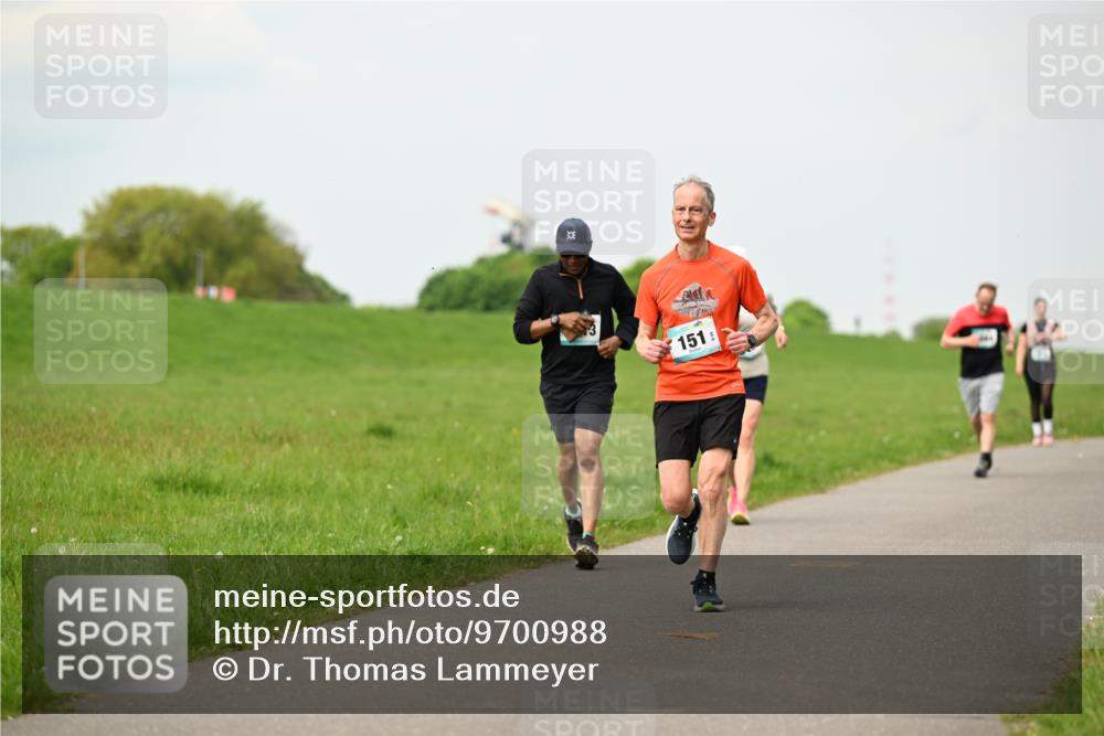 10.05.2026 - 8. Wedeler Halbmarathon Dr. Thomas Lammeyer http://msf.ph/oto/9700988 10.05.2026 11:41:27 Laufen 151 meine-sportfotos.de