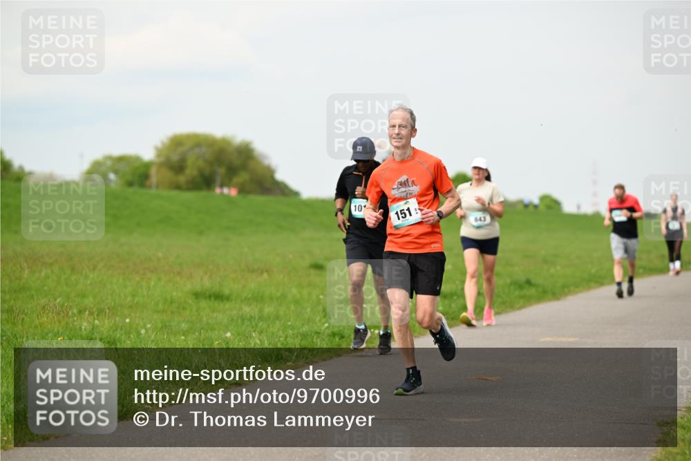 10.05.2026 - 8. Wedeler Halbmarathon Dr. Thomas Lammeyer http://msf.ph/oto/9700996 10.05.2026 11:41:28 Laufen 151, 843 meine-sportfotos.de