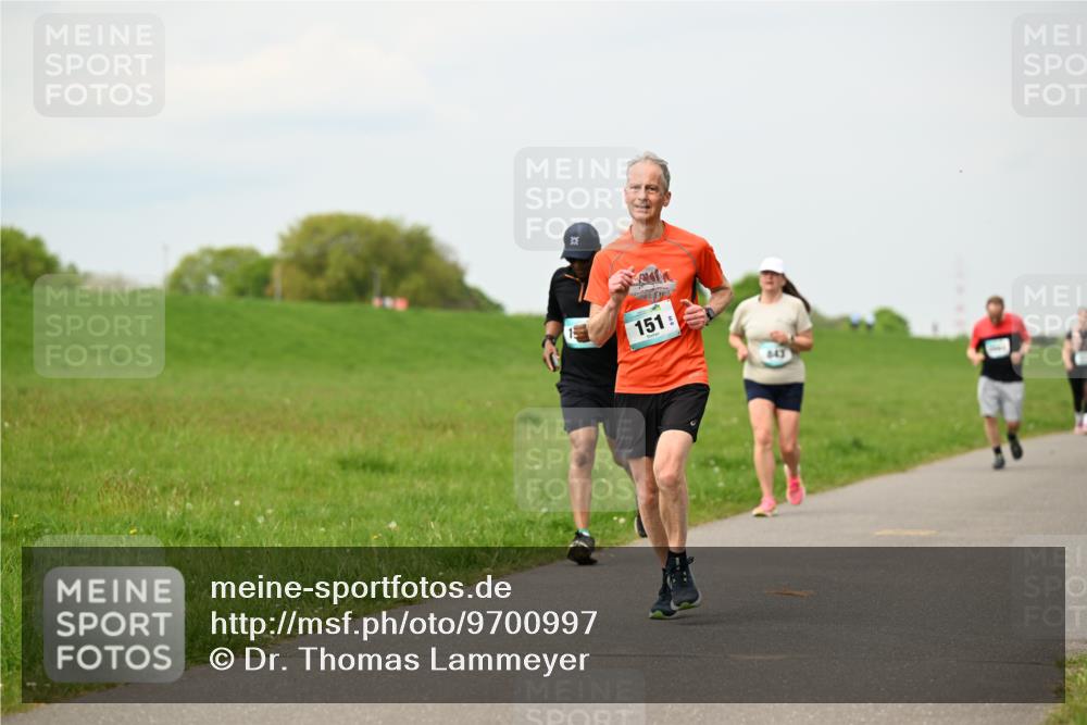 10.05.2026 - 8. Wedeler Halbmarathon Dr. Thomas Lammeyer http://msf.ph/oto/9700997 10.05.2026 11:41:28 Laufen 151, 843 meine-sportfotos.de