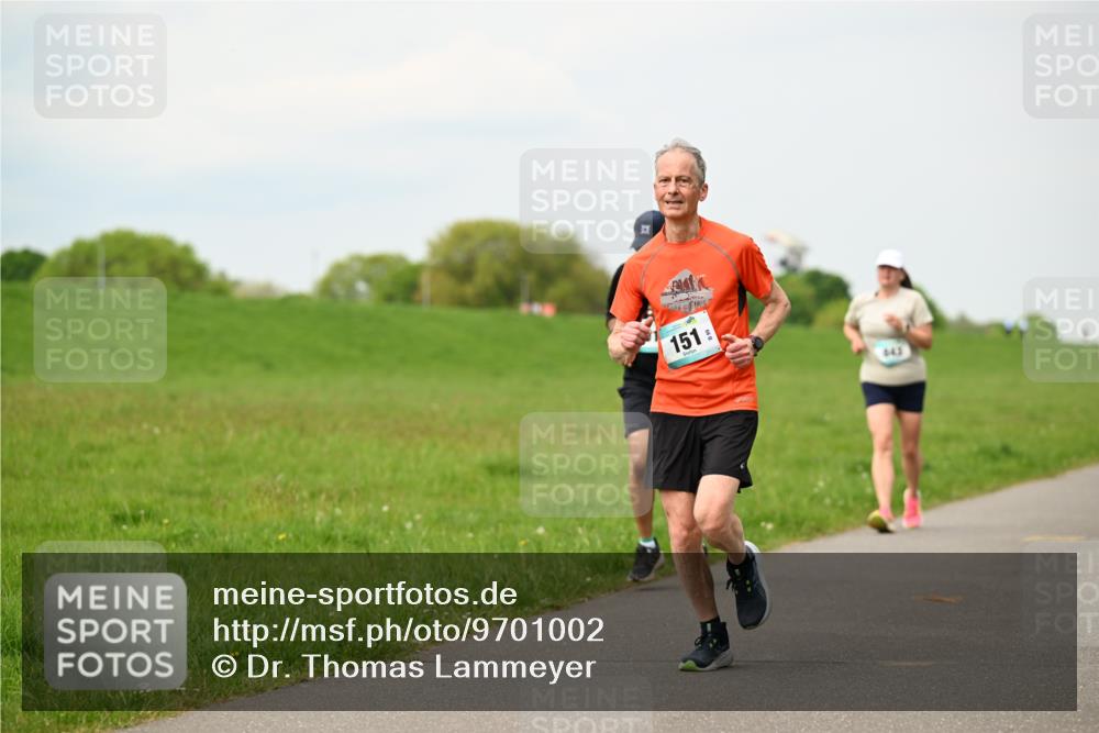 10.05.2026 - 8. Wedeler Halbmarathon Dr. Thomas Lammeyer http://msf.ph/oto/9701002 10.05.2026 11:41:28 Laufen 151, 643 meine-sportfotos.de