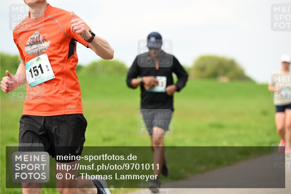 10.05.2026 - 8. Wedeler Halbmarathon Dr. Thomas Lammeyer http://msf.ph/oto/9701011 10.05.2026 11:41:30 Laufen 016, 151 meine-sportfotos.de