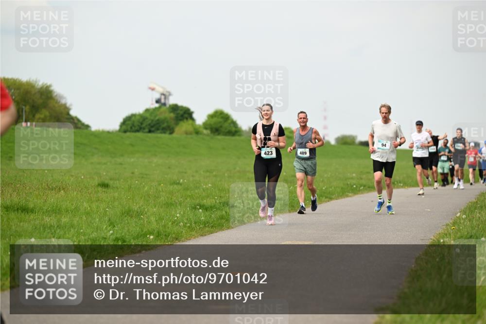 10.05.2026 - 8. Wedeler Halbmarathon Dr. Thomas Lammeyer http://msf.ph/oto/9701042 10.05.2026 11:41:37 Laufen  meine-sportfotos.de