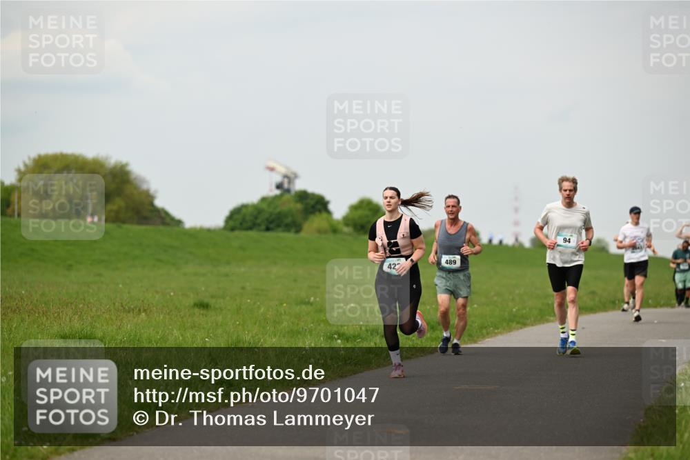 10.05.2026 - 8. Wedeler Halbmarathon Dr. Thomas Lammeyer http://msf.ph/oto/9701047 10.05.2026 11:41:38 Laufen 489 meine-sportfotos.de