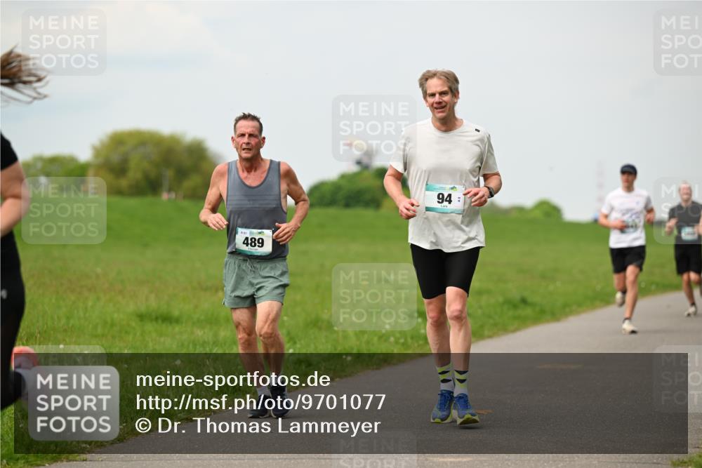 10.05.2026 - 8. Wedeler Halbmarathon Dr. Thomas Lammeyer http://msf.ph/oto/9701077 10.05.2026 11:41:43 Laufen 489 meine-sportfotos.de