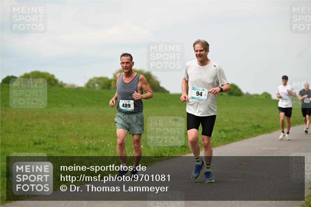 10.05.2026 - 8. Wedeler Halbmarathon Dr. Thomas Lammeyer http://msf.ph/oto/9701081 10.05.2026 11:41:44 Laufen 489 meine-sportfotos.de
