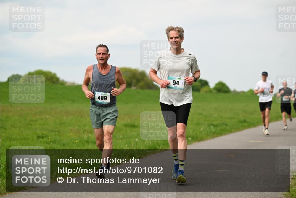 10.05.2026 - 8. Wedeler Halbmarathon Dr. Thomas Lammeyer http://msf.ph/oto/9701082 10.05.2026 11:41:45 Laufen 489 meine-sportfotos.de
