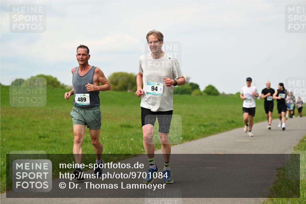 10.05.2026 - 8. Wedeler Halbmarathon Dr. Thomas Lammeyer http://msf.ph/oto/9701084 10.05.2026 11:41:45 Laufen 489 meine-sportfotos.de