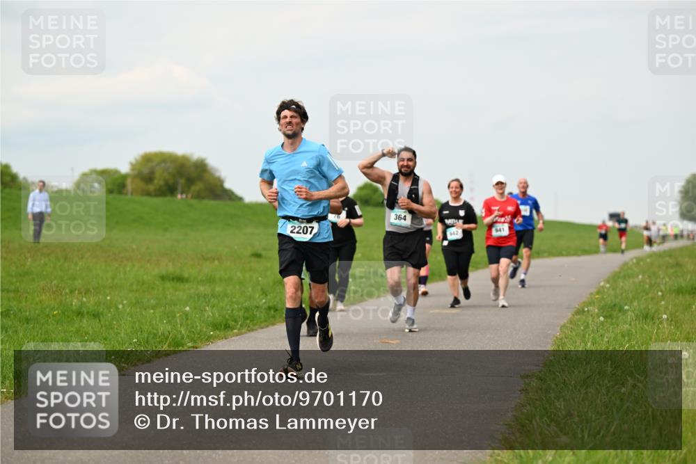 10.05.2026 - 8. Wedeler Halbmarathon Dr. Thomas Lammeyer http://msf.ph/oto/9701170 10.05.2026 11:42:02 Laufen 2207, 364, 941 meine-sportfotos.de