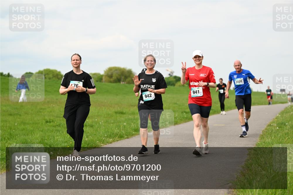 10.05.2026 - 8. Wedeler Halbmarathon Dr. Thomas Lammeyer http://msf.ph/oto/9701200 10.05.2026 11:42:07 Laufen 942, 1020, 941 meine-sportfotos.de