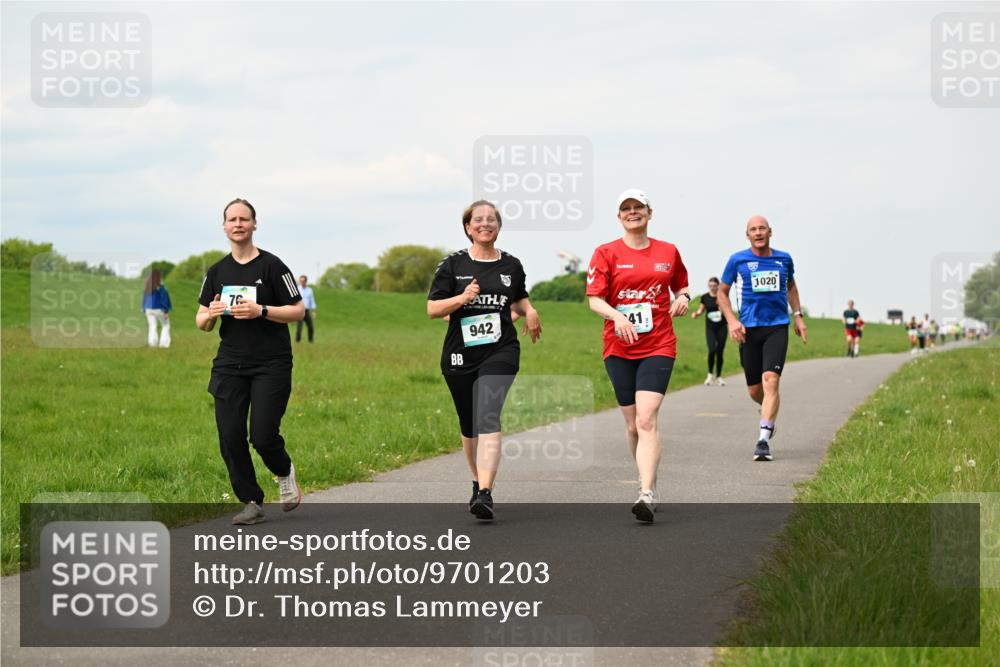 10.05.2026 - 8. Wedeler Halbmarathon Dr. Thomas Lammeyer http://msf.ph/oto/9701203 10.05.2026 11:42:08 Laufen 942, 1020 meine-sportfotos.de