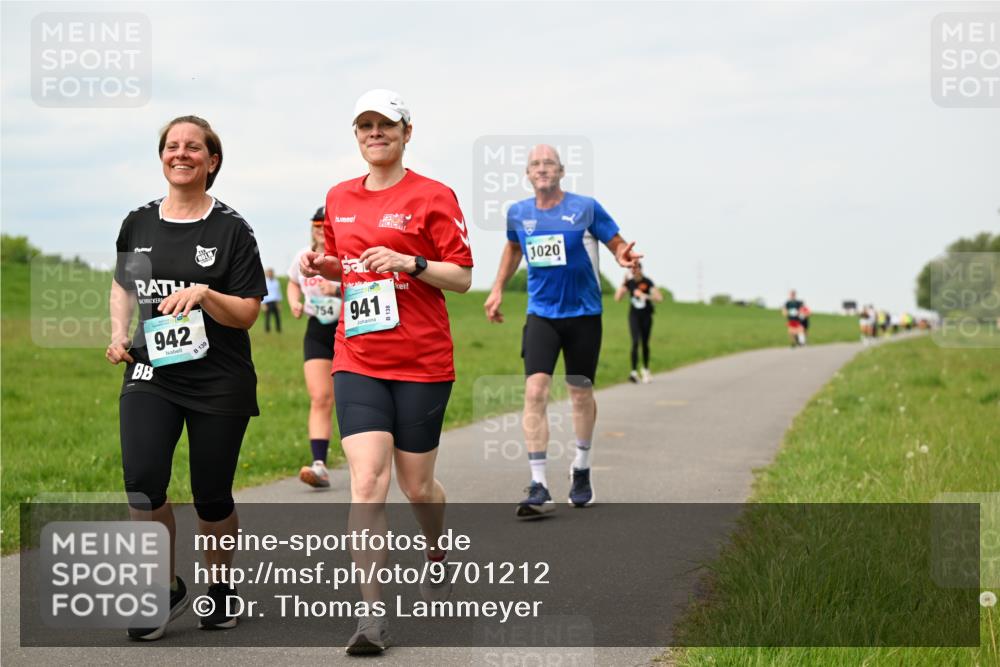 10.05.2026 - 8. Wedeler Halbmarathon Dr. Thomas Lammeyer http://msf.ph/oto/9701212 10.05.2026 11:42:10 Laufen 942, 139, 754, 941, 1020 meine-sportfotos.de