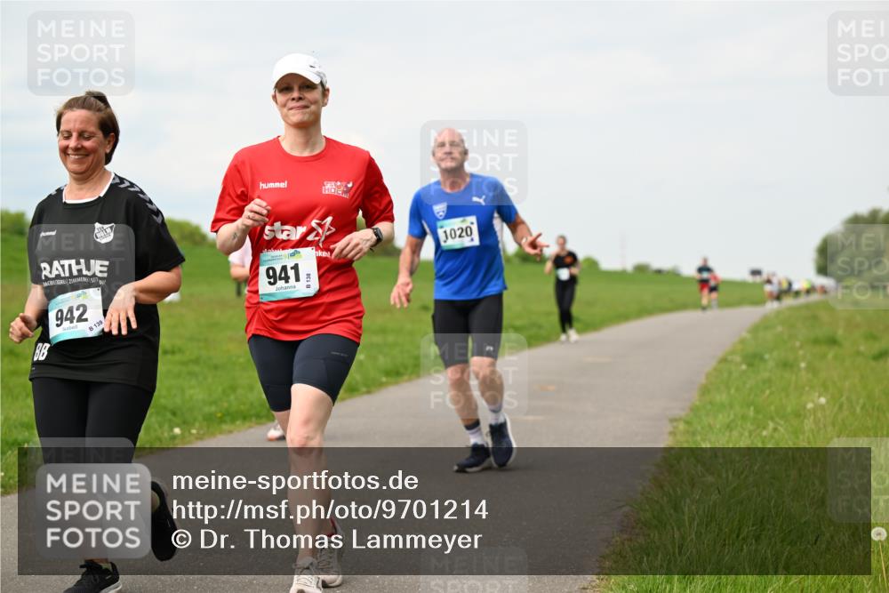 10.05.2026 - 8. Wedeler Halbmarathon Dr. Thomas Lammeyer http://msf.ph/oto/9701214 10.05.2026 11:42:10 Laufen 942, 139, 941, 1020 meine-sportfotos.de