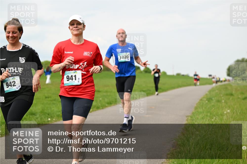 10.05.2026 - 8. Wedeler Halbmarathon Dr. Thomas Lammeyer http://msf.ph/oto/9701215 10.05.2026 11:42:10 Laufen 942, 139, 941, 138, 1020 meine-sportfotos.de