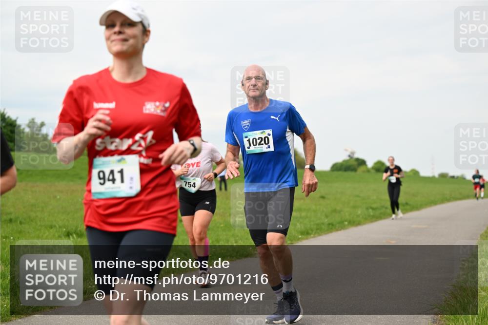 10.05.2026 - 8. Wedeler Halbmarathon Dr. Thomas Lammeyer http://msf.ph/oto/9701216 10.05.2026 11:42:11 Laufen 941, 754, 1020 meine-sportfotos.de