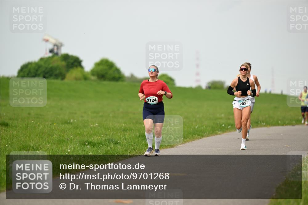 10.05.2026 - 8. Wedeler Halbmarathon Dr. Thomas Lammeyer http://msf.ph/oto/9701268 10.05.2026 11:42:25 Laufen 2124, 2037 meine-sportfotos.de