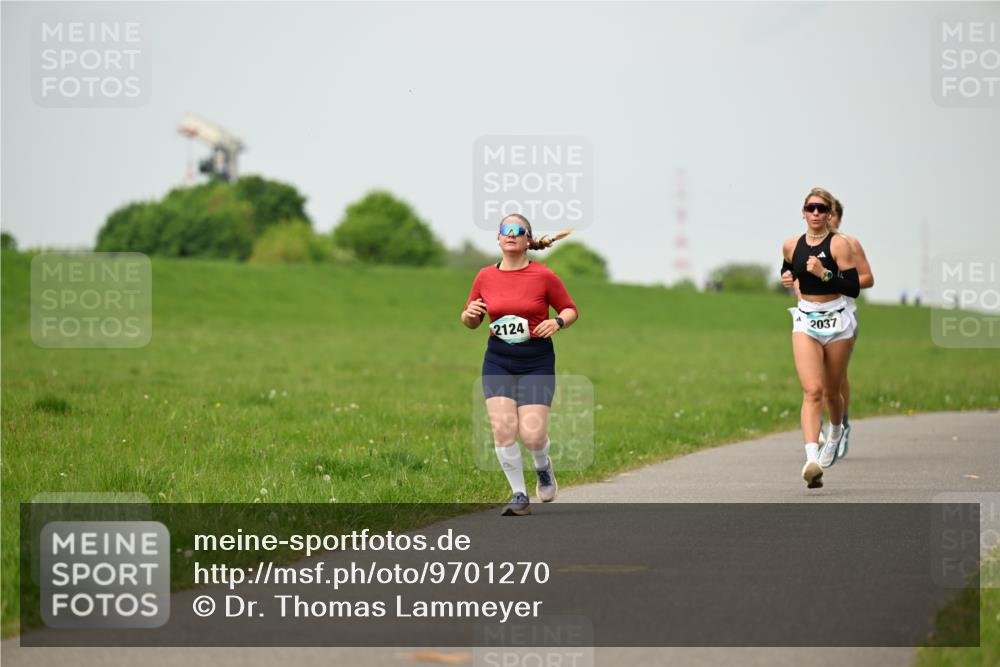 10.05.2026 - 8. Wedeler Halbmarathon Dr. Thomas Lammeyer http://msf.ph/oto/9701270 10.05.2026 11:42:26 Laufen 2124, 2037 meine-sportfotos.de