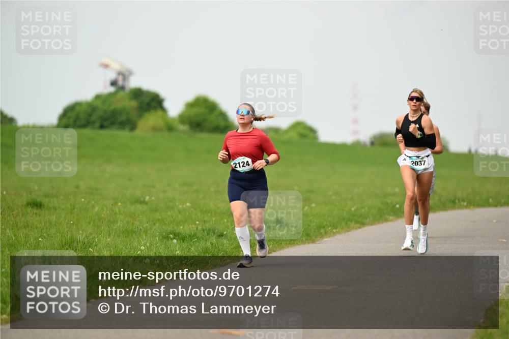 10.05.2026 - 8. Wedeler Halbmarathon Dr. Thomas Lammeyer http://msf.ph/oto/9701274 10.05.2026 11:42:26 Laufen 2124, 2037 meine-sportfotos.de