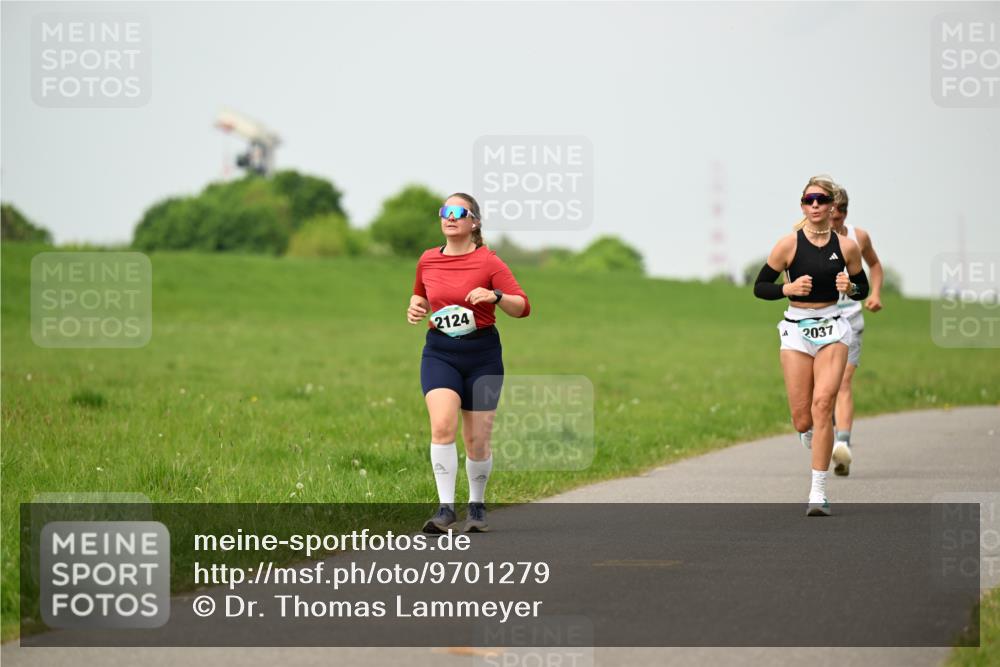 10.05.2026 - 8. Wedeler Halbmarathon Dr. Thomas Lammeyer http://msf.ph/oto/9701279 10.05.2026 11:42:27 Laufen 2124, 2037 meine-sportfotos.de